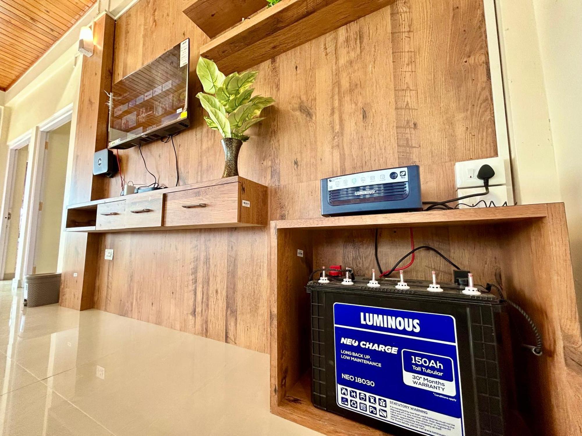Yepplo Holiday Home - Complimentary Breakfast - 24 Hrs Caretaker & Power Backup شيلونغ المظهر الخارجي الصورة