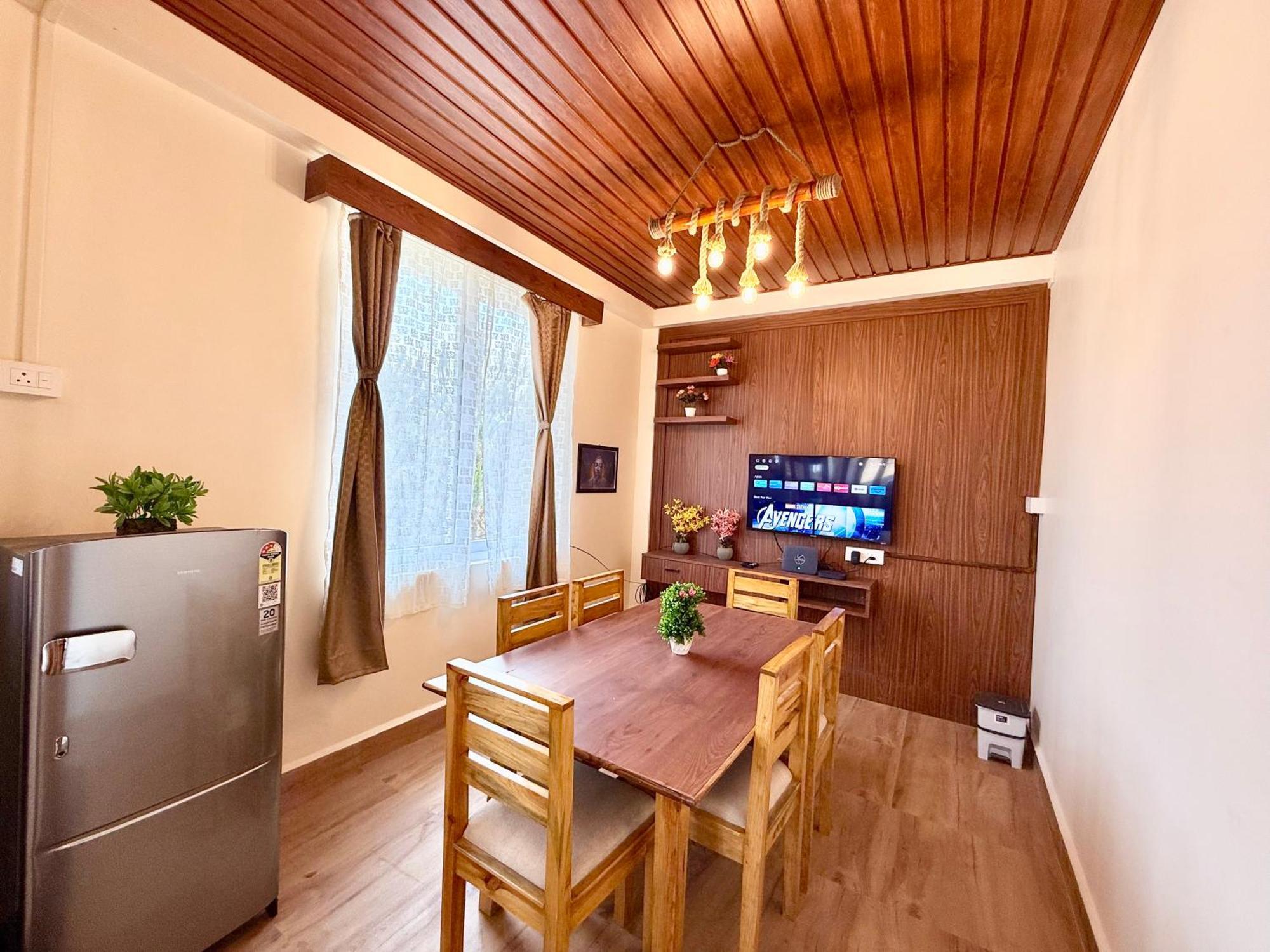 Yepplo Holiday Home - Complimentary Breakfast - 24 Hrs Caretaker & Power Backup شيلونغ المظهر الخارجي الصورة