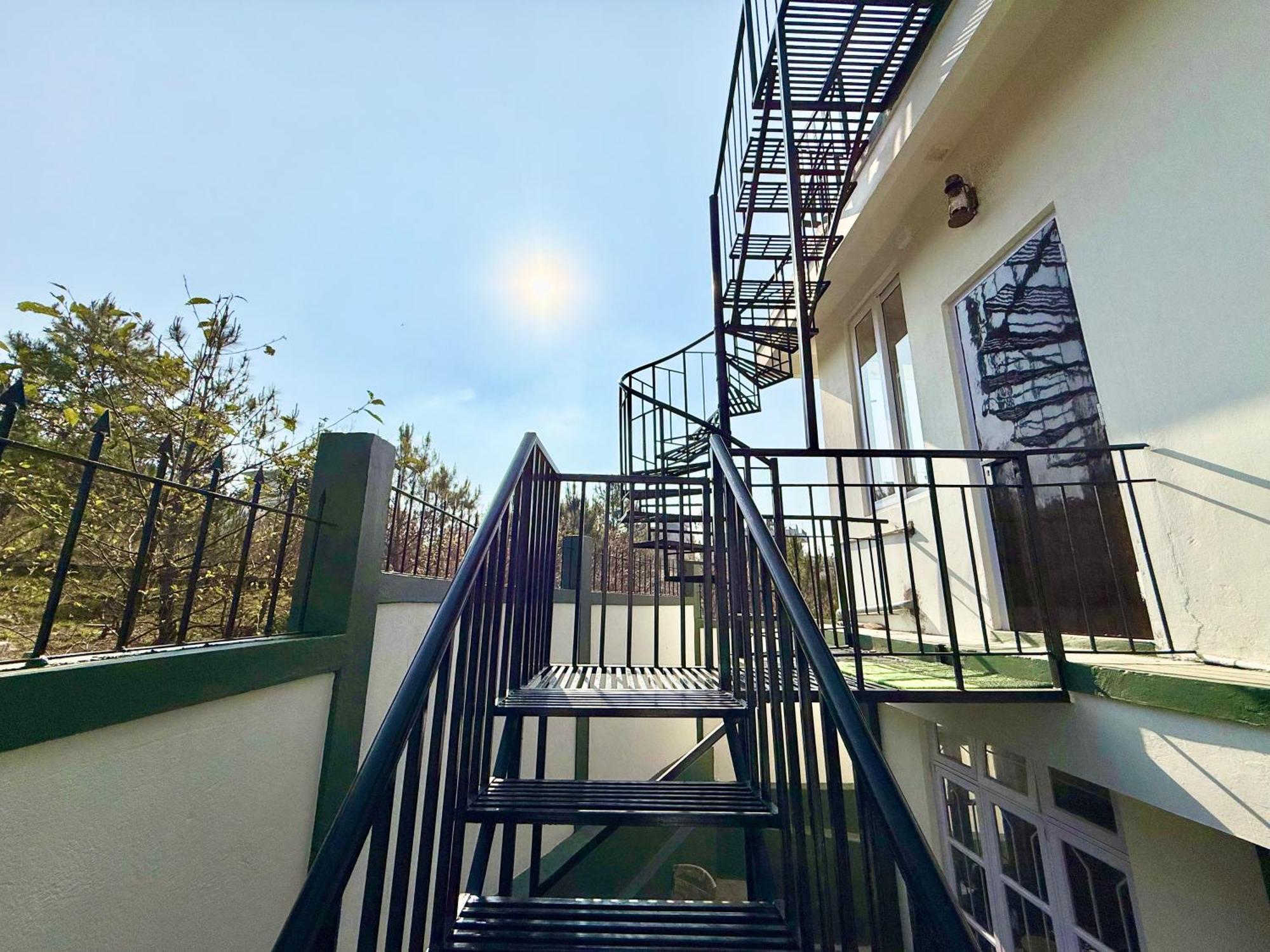 Yepplo Holiday Home - Complimentary Breakfast - 24 Hrs Caretaker & Power Backup شيلونغ المظهر الخارجي الصورة